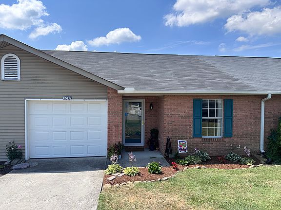 2nd image of 8052 Intervale Way #8052