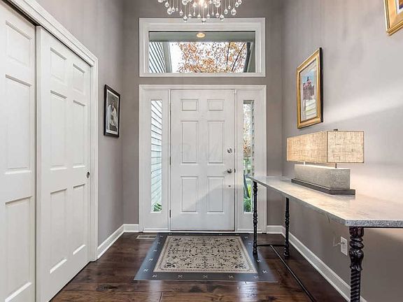 2nd image of 6024 Glenbarr Pl