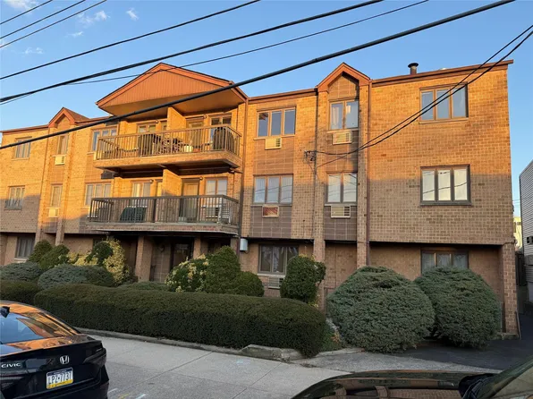 6419 72nd Street, Middle Village, NY 11379