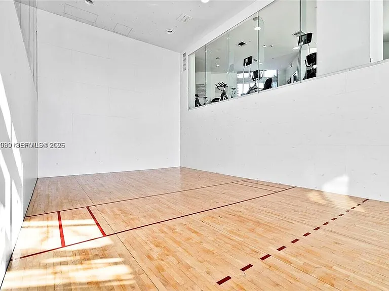 350 S Miami Ave #15 — Photo 3