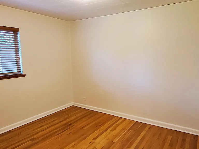 2415 Olive St — Photo 29