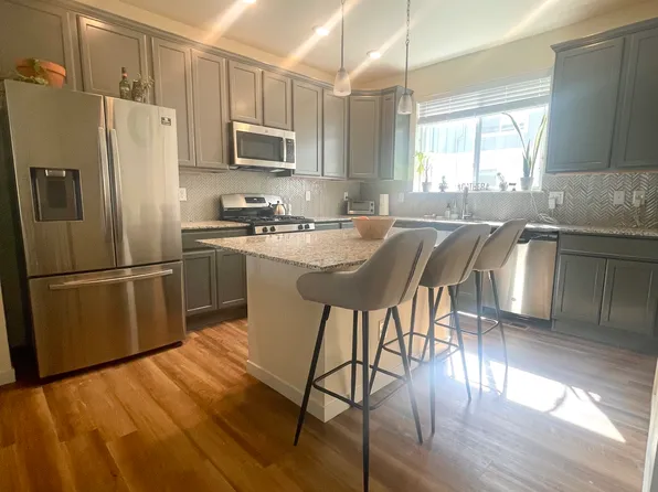 2885 S Fox Ct, Englewood, CO 80110