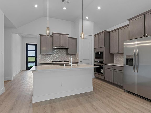 7th image of this home