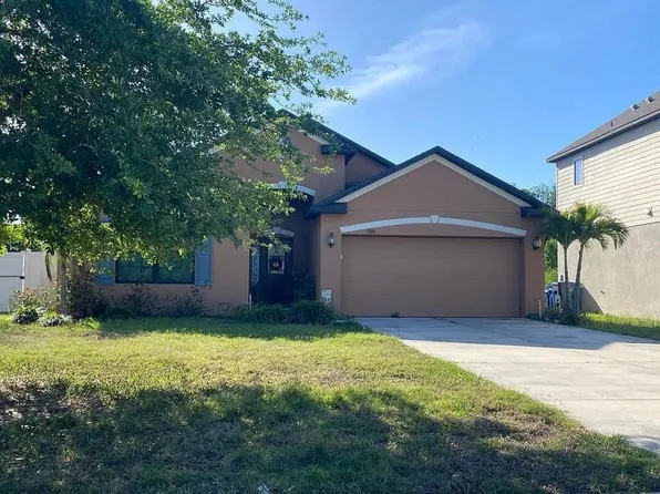 3920 Willow Walk Dr, Palmetto, FL 34221