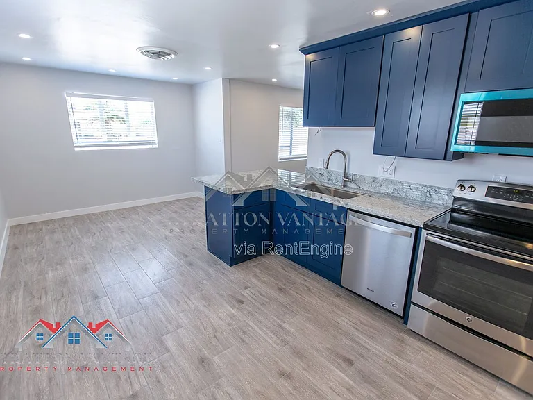 2912 W Butler Dr — Photo 19