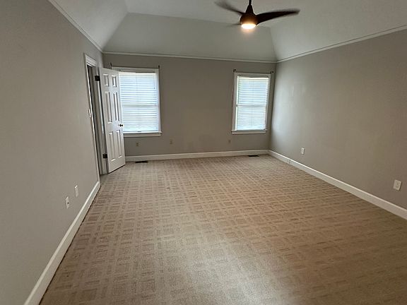 3rd image of 728 Tupelo Xing