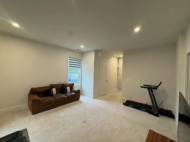 149 Choke Cherry Ct — Photo 10