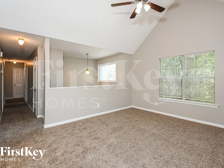 212 Station Way — Photo 4