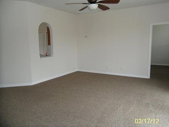 5th image of 885 11th Dr