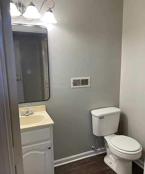 433 Country Club Dr #433 — Photo 7