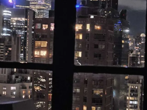 320 East 42nd Street image 18 of 23