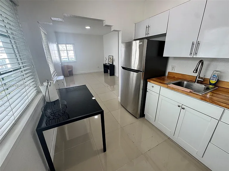 8415 Harding Ave #9 — Photo 5