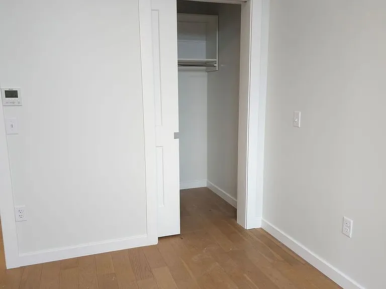 510 Shelburne Rd — Photo 7