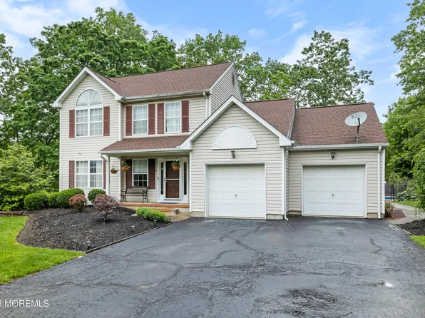 17 Durell Drive, Jackson, NJ 08527