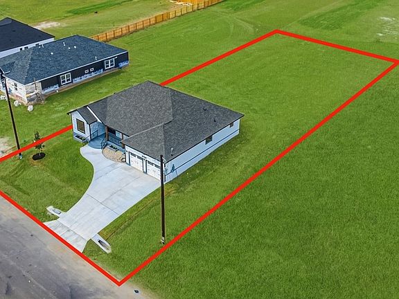 2nd image of 16923 Rancho Escondido