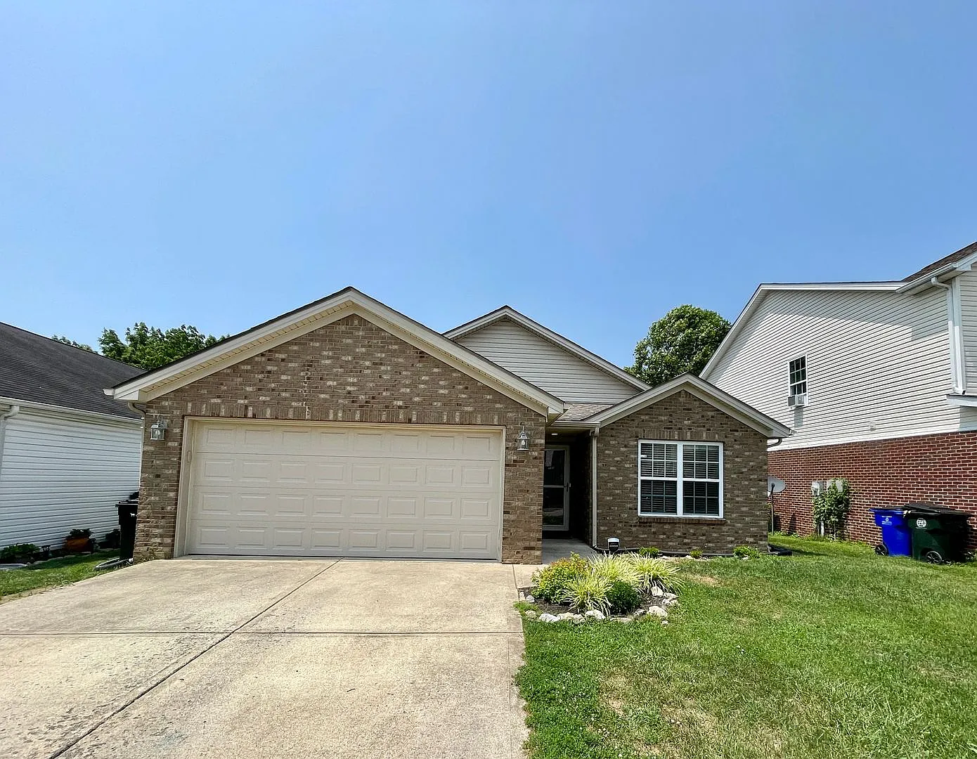 Coming Soon! 3 Bed 2 Bath Home in Kearney Ridge! — Photo 1