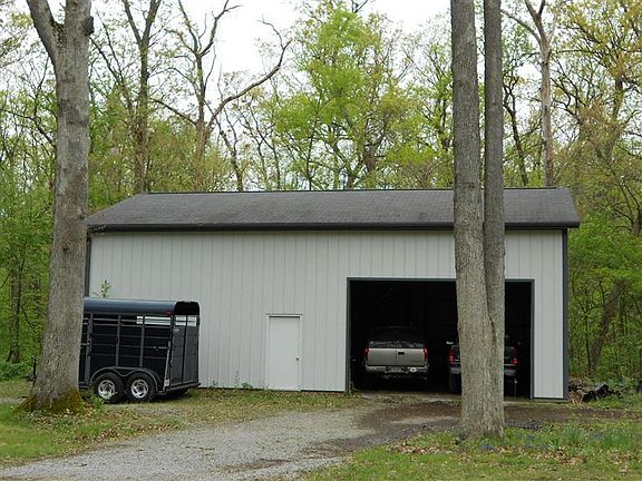 4th image of 12839 White Oak Ave