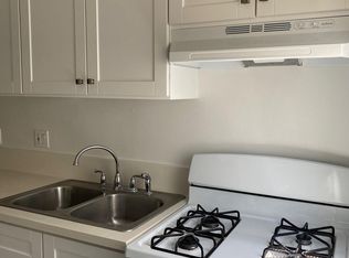 2025 - 2029 E. 10th St, Long Beach, CA 90804