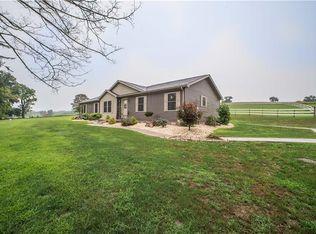 333 Rural Valley Rd, Claysville, PA 15323