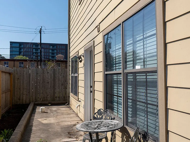 310 S Jensen Dr — Photo 29