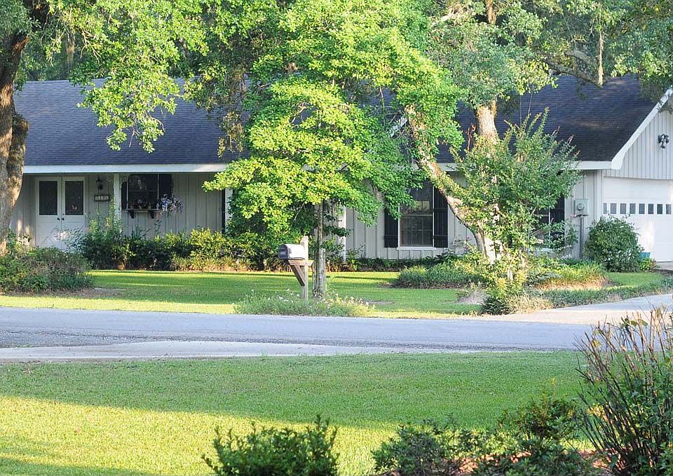 1st image of 2406 Bon Ton Dr