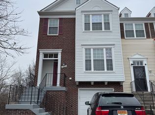 7210 Sunset Pl, Greenbelt, MD 20770