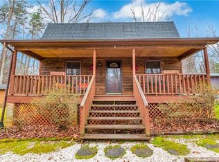 212 Cricket Creek Dr, Cherryville, NC 28021