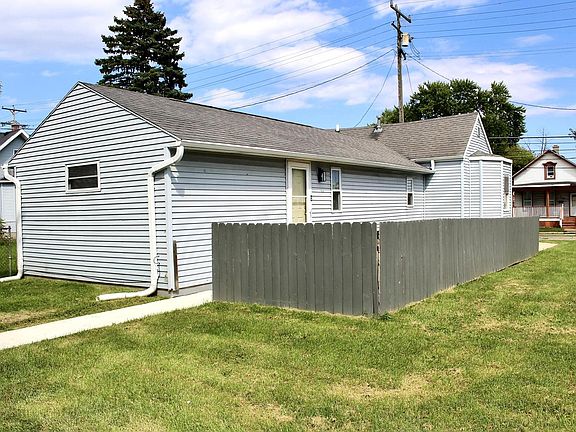 4th image of 930 N Memorial DRIVE