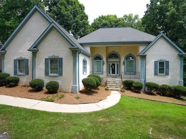 8183 Seven Oaks Dr, Jonesboro, GA 30236