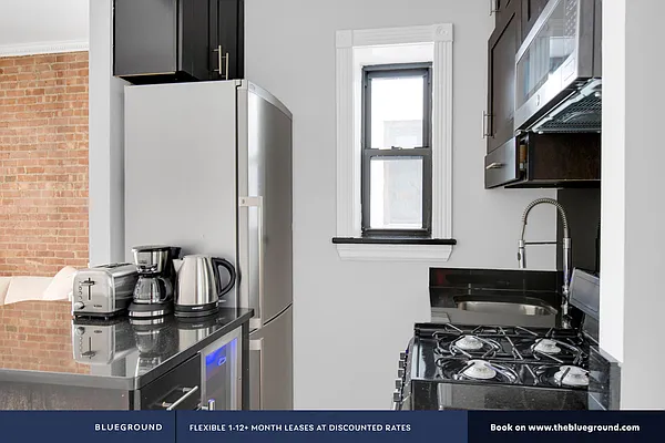 Rented by The Blueground | media 20