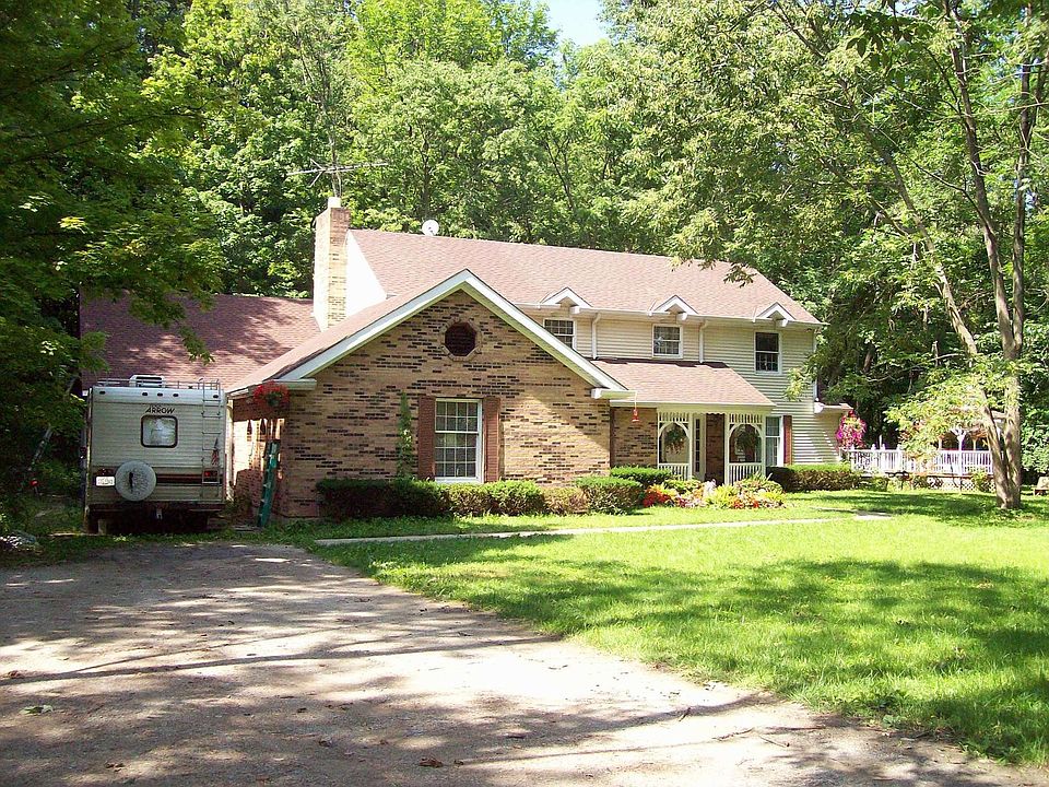 The motor home is now on its pad out of the way.