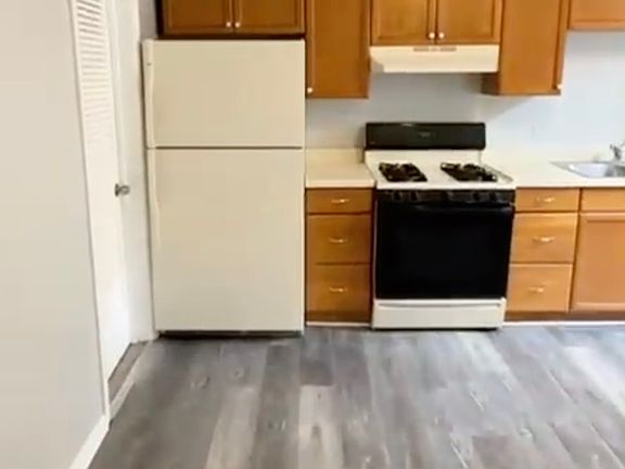 5th image of 1060 W Polk St APT 3F