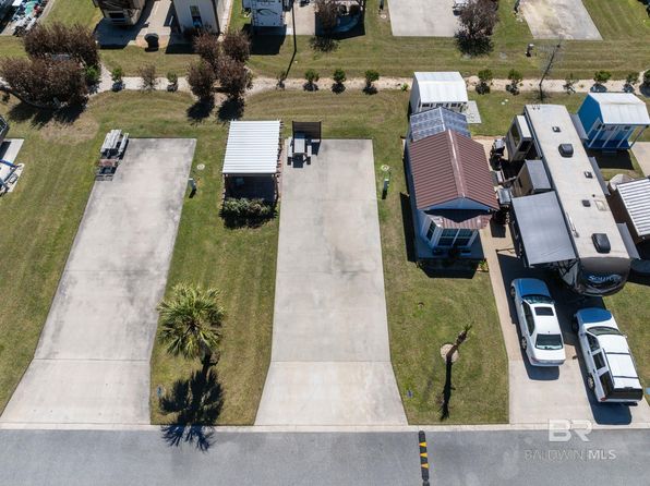 21240 Miflin Rd #29, Foley, AL 36535
