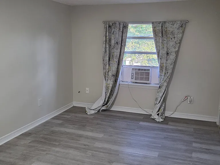 2608 W Jackson St #B — Photo 6