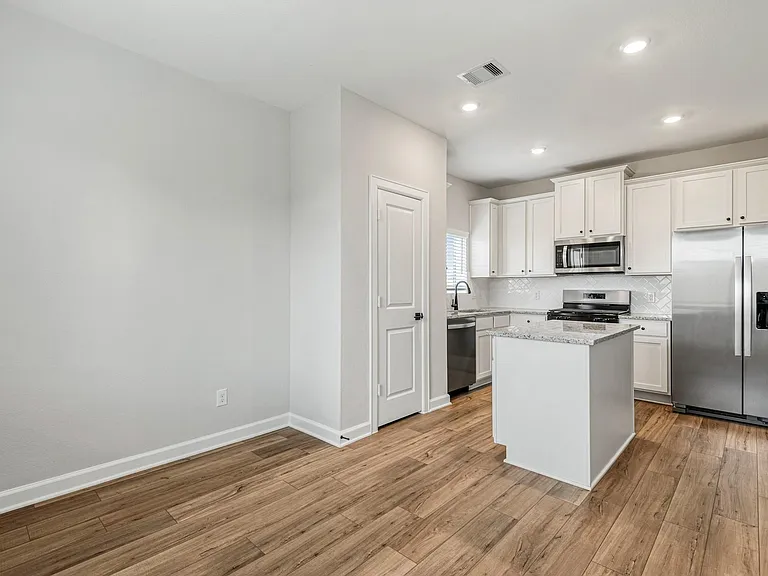 15765 Bayberry Trace Dr — Photo 8