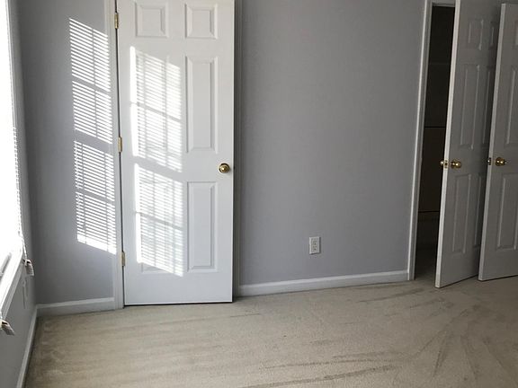 4th image of 589 Wellington Gardens Dr