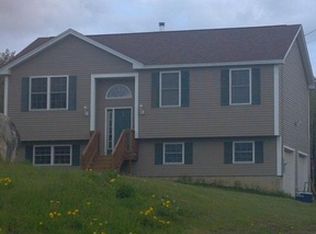 59 Levant Heights Dr, Levant, ME 04456