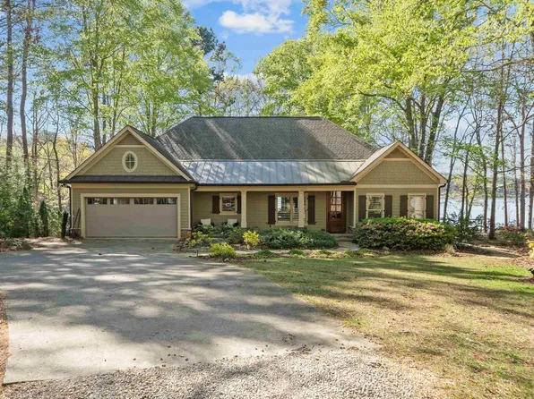 127 Forest Ridge Dr, Eatonton, GA 31024