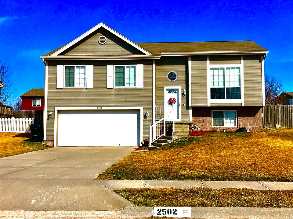 1st image of 2502 Winding River Dr