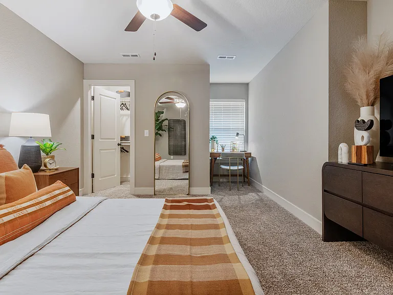 Walk-in Closets