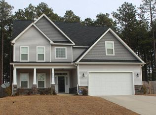 626 Longleaf Rd, Aberdeen, NC 28315