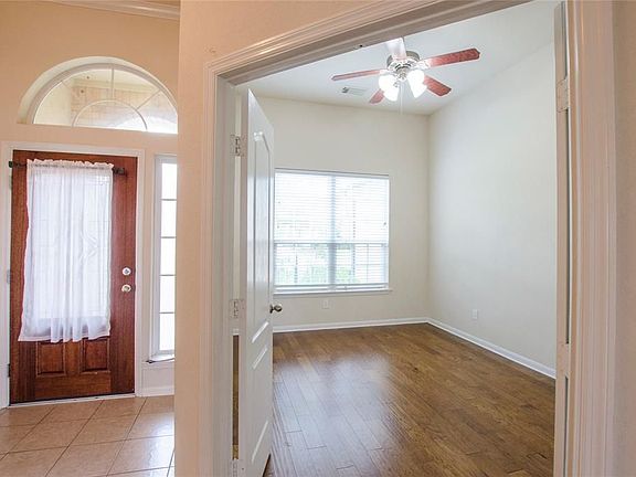 4th image of 6719 Glenkirk Pl