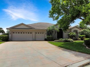 472 Derbyshire Dr, Venice, FL 34285