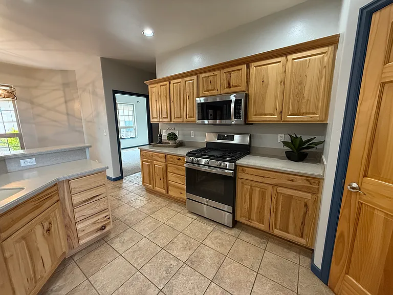 594 Cobble Dr — Photo 15