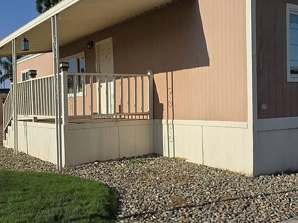 125 Cedarwood Ln, Bakersfield, CA 93308