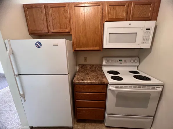 3206 University Dr #K, Cedar Falls, IA 50613