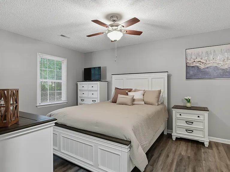 Westpointe Apartments — Photo 19