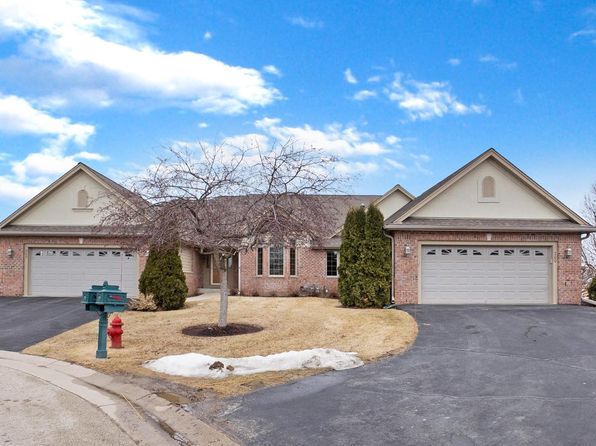 200 Eagles Cove CIRCLE, North Prairie, WI 53153