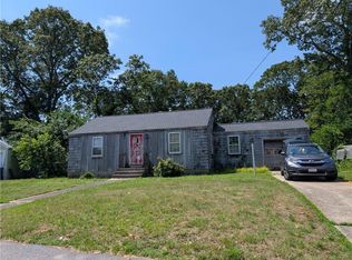 142 Yucatan Dr, Warwick, RI 02889