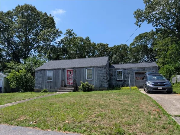 142 Yucatan Dr, Warwick, RI 02889